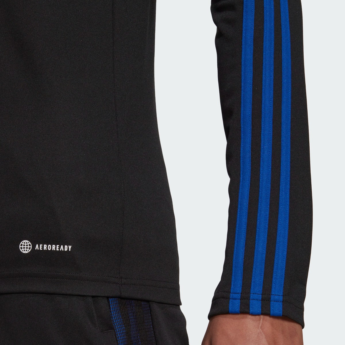 T-SHIRT ADIDAS HU0327